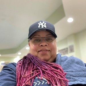 Meet your Posher, Carol